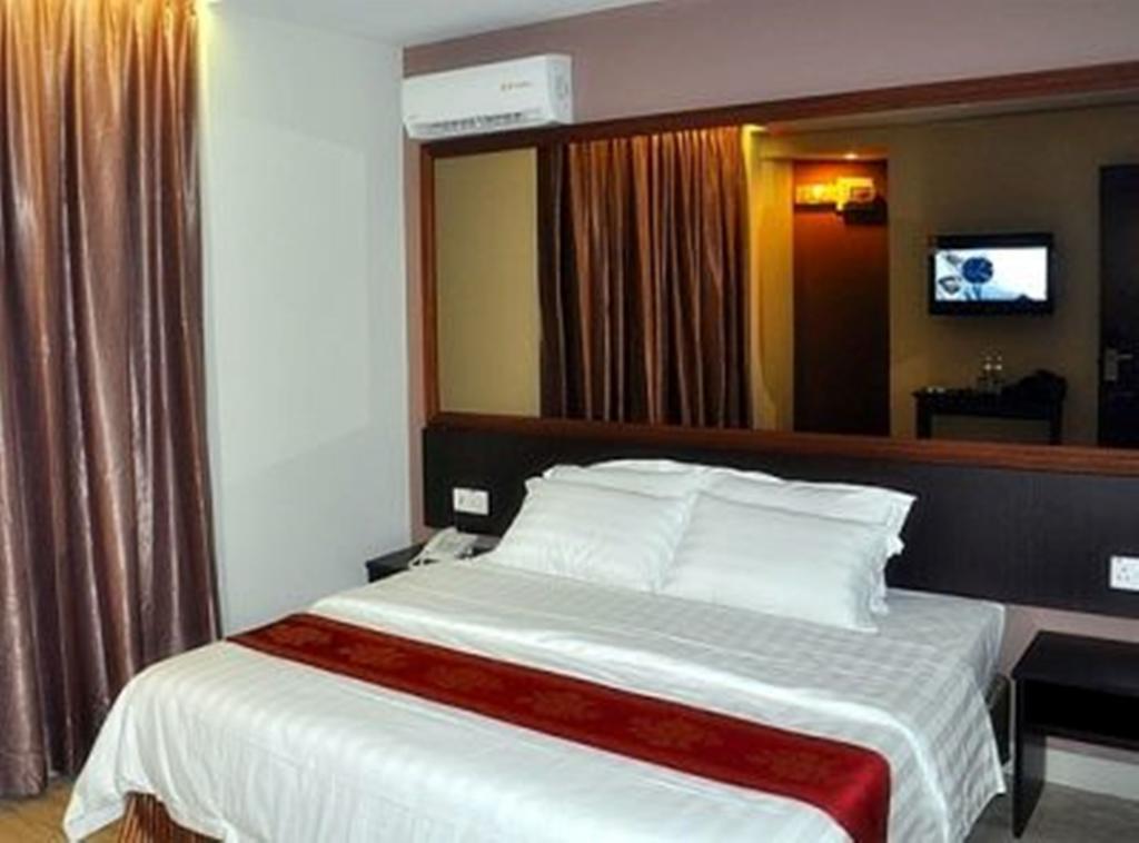 Goldenhill Hotel Kota Kinabalu Pokoj fotografie